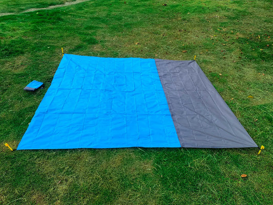 Extra Large Sandproof Outdoor Beach Mat – Perfect for Picnics and Camping